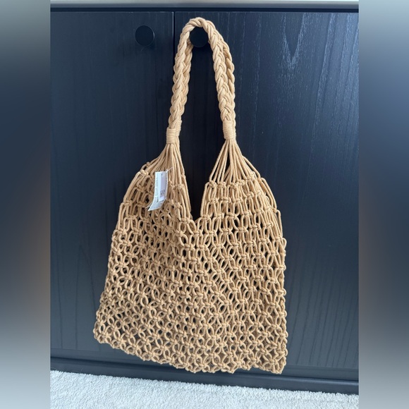 Gap NWT Crochet Tote - Picture 1 of 4